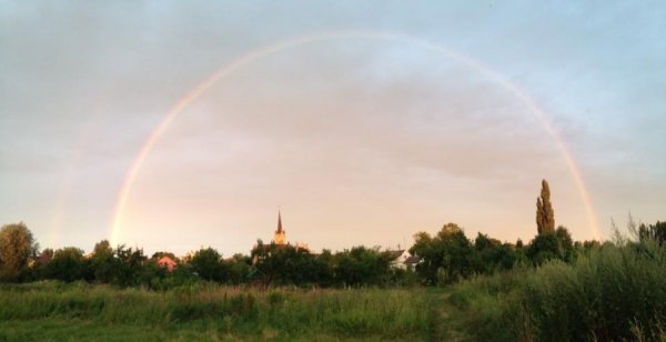 Луцька незвичайна веселка: реакція соцмереж. ФОТО