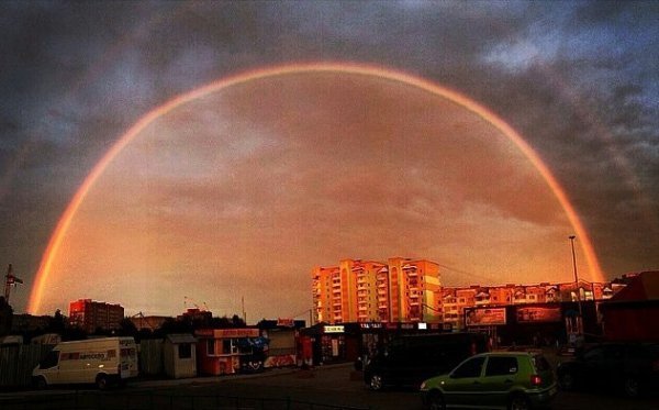 Луцька незвичайна веселка: реакція соцмереж. ФОТО