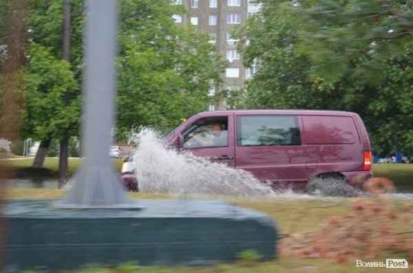 Вулиця Карпенка-Карого