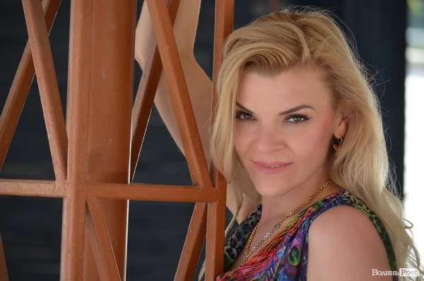 Стильний Луцьк: віртуальний фетиш від Армані. ФОТО