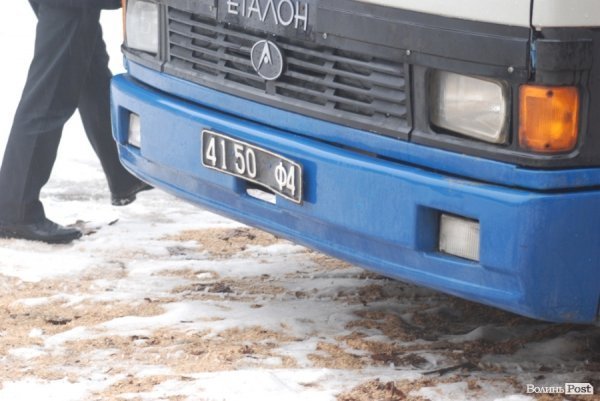 До Ківерець привезли автобус з ВВшниками, яких заховали на території лісництва