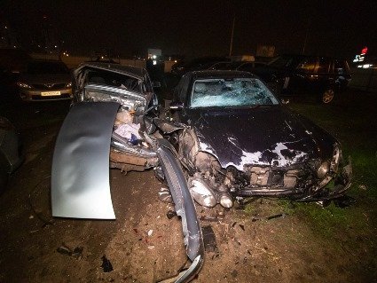 У Києві п'янючий водій розніс вщент сім автомобілів. ФОТО