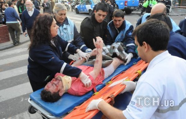 Вибух десятиповерхівки в Аргентині. ФОТО