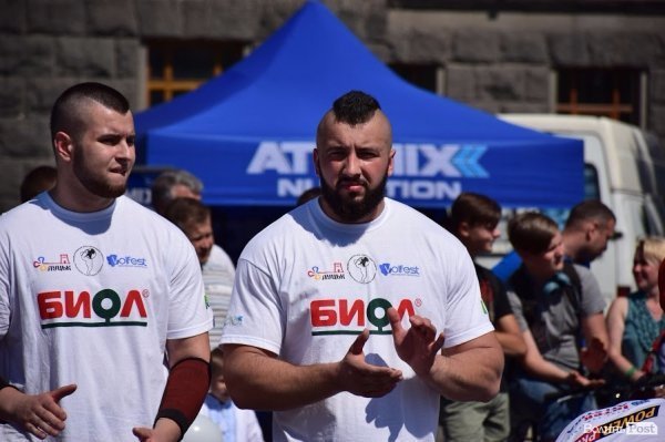 22 богатирі вражали лучан надзвичайною силою та міццю. ФОТО