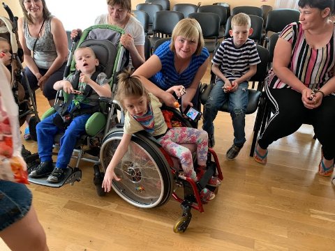 Луцькі студенти придбали подарунки для особливих діток. ФОТО