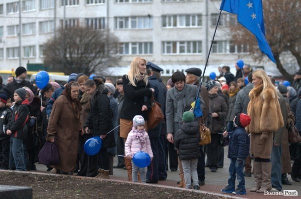 Народне віче «За європейську Україну!» в Луцьку. ФОТО