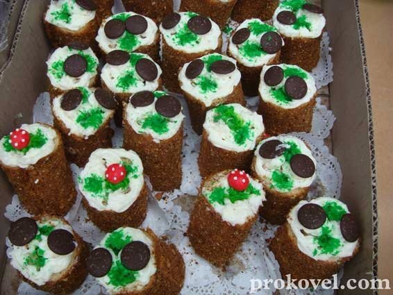 У Ковелі діти приготували смаколики, аби зібрати кошти для бійців АТО. ФОТО