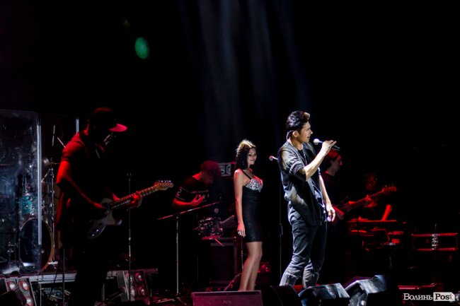 Шквал емоцій та запальна музика: як у Луцьку виступав Dan Balan. ФОТО