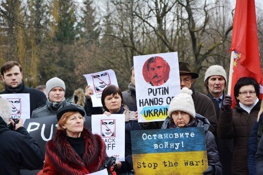 Проти агресії Росії вийшли на мітинги в 27 країнах світу. ФОТО