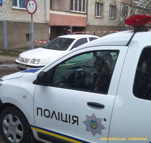 Зловмисники заблокували авто і підстрелили людину: навчання в Луцьку. ФОТО