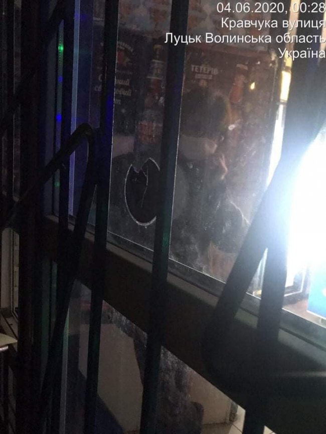 У Луцьку посеред ночі торгували алкоголем