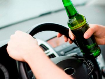 Волинянина вшосте зловили п`яним за кермом: його арештували на 16 діб