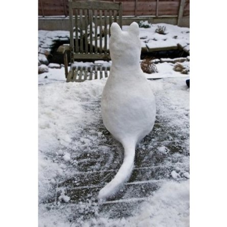 Новорічні розваги: що люди ліплять зі снігу. ФОТО