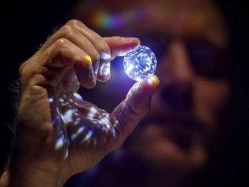 У Японії вкрали діамант за 1,8 мільйона доларів
