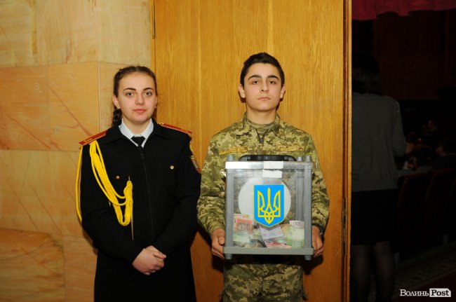 Як на концерті Олега Скрипки в Луцьку збирали гроші на церкву. ФОТО