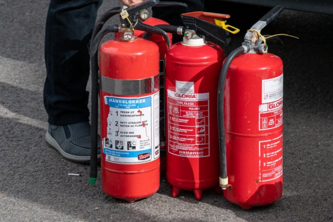 Волинські рятувальники отримали від норвезьких благодійників спецодяг та вогнегасники