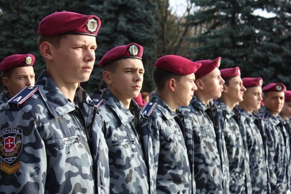 Як у Луцьку майбутні міліціонери складали присяги. ФОТО