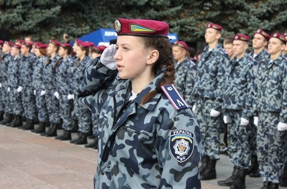 Як у Луцьку майбутні міліціонери складали присяги. ФОТО