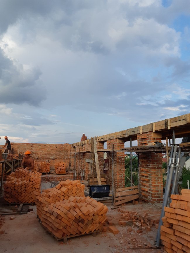 «Західний Олімп» завершує першу чергу будівництва сучасних квартир під Луцьком*. ФОТО