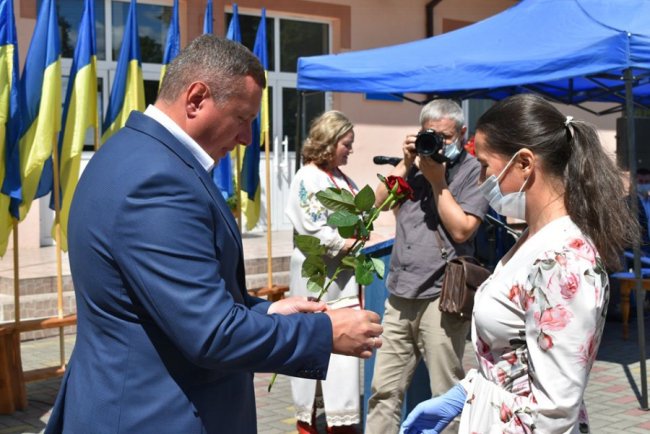 17 багатодітних матерів з Волині отримали почесні нагороди. ФОТО