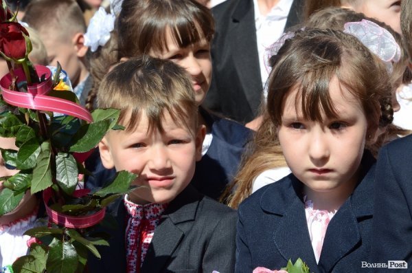 У Луцьку - останній дзвінок для школярів. ФОТО