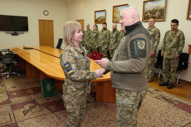 Звільненим з полону прикордонницям з Волині вручили ордени «За мужність». ФОТО