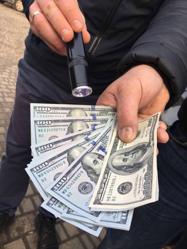 Волинський прокурор, затриманий на хабарі, може сісти на 12 років