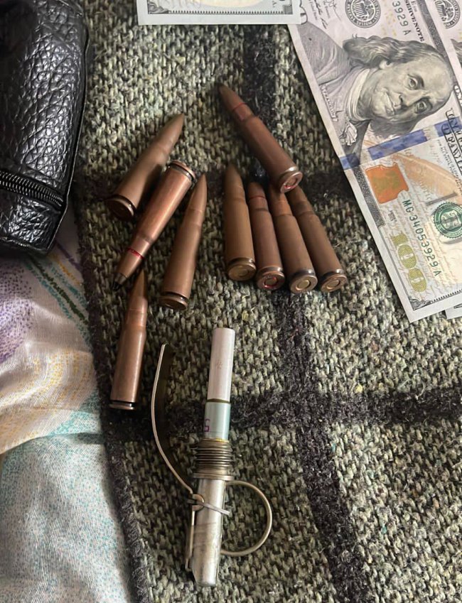 На Волині викрили засуджених колонії, які видурювали кошти за повернення військовополонених. ФОТО