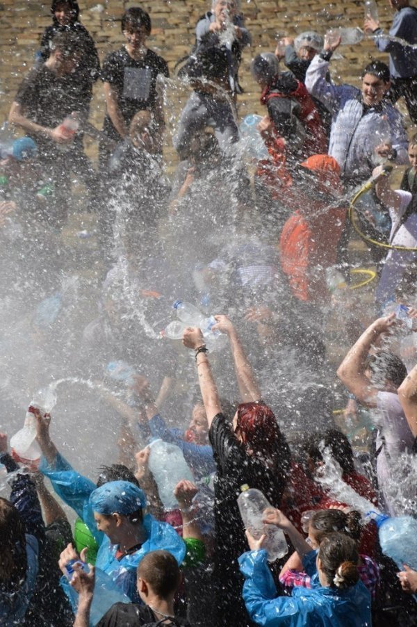 Водні бої у Львові. ФОТО. ВІДЕО