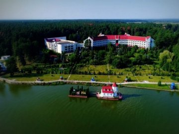 Поліція встановлює, що робив у санаторії «Червона калина» померлий від коронавірусу волинянин