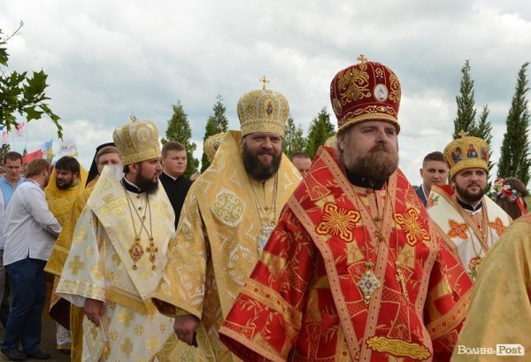 Очільник волинської єпархії УПЦ КП, владика Михаїл, теж серед поважних гостей
