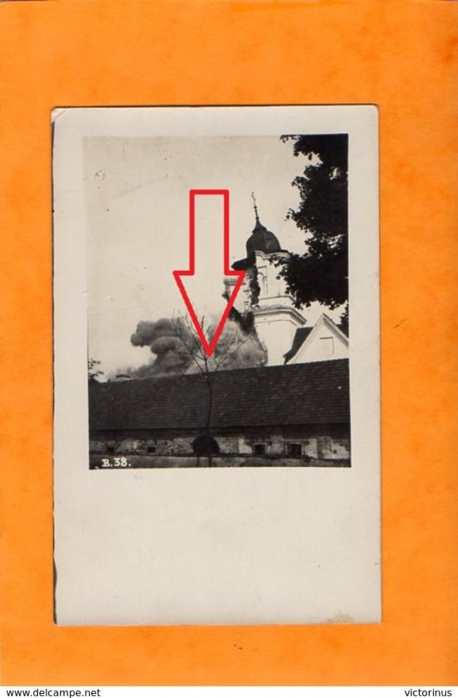 На аукціоні продають столітні фото з Голоб