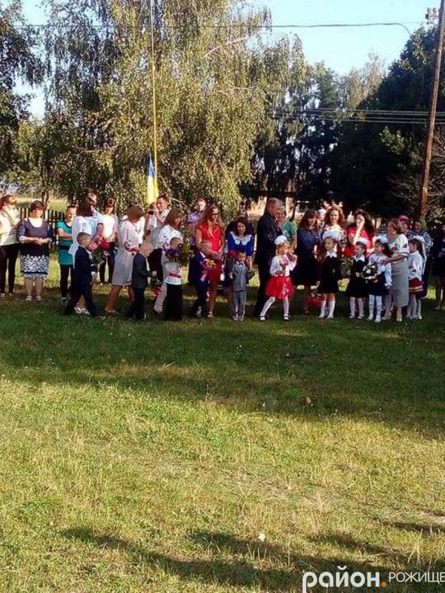  Перший дзвінок у селі Мильськ 