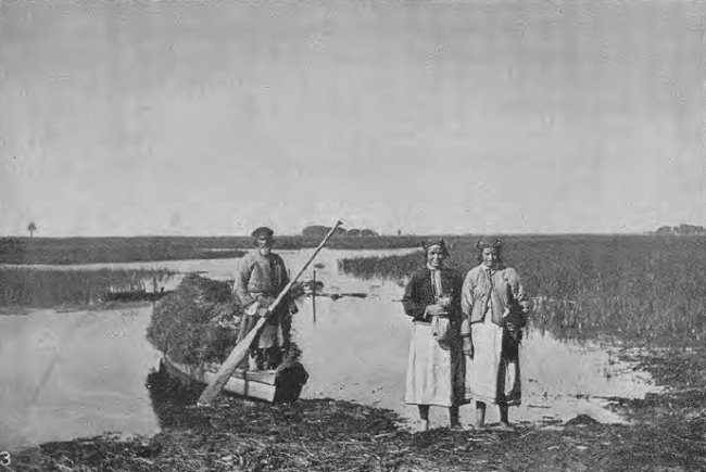 Мешканці Ратно.