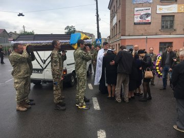 У Горохові зустріли загиблого на Сході волинянина. ФОТО