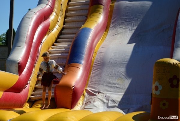 5 хвилин забави - 15 гривень