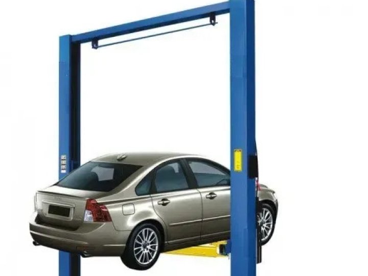 Як вибрати авто підйомник: важливі параметри та нюанси