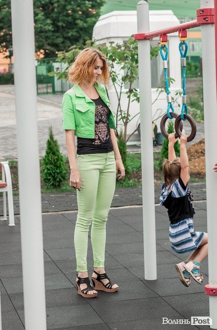 З музикою, кульками та подарунками: як ЖК «Юпітер» зустрічав своїх мешканців. ФОТО*