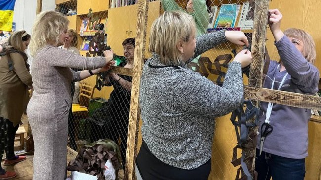 У Волинській обласній бібліотеці волонтерять від першого дня повномасштабного вторгнення