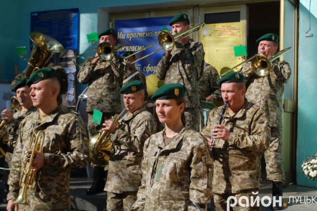 «Бурштинова осінь»: страви, мода і музика