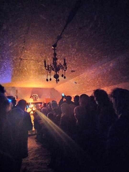 Показали, як пройшла великодня служба у храмі в Жидичині, який збудували прихильники УПЦ МП. ФОТО