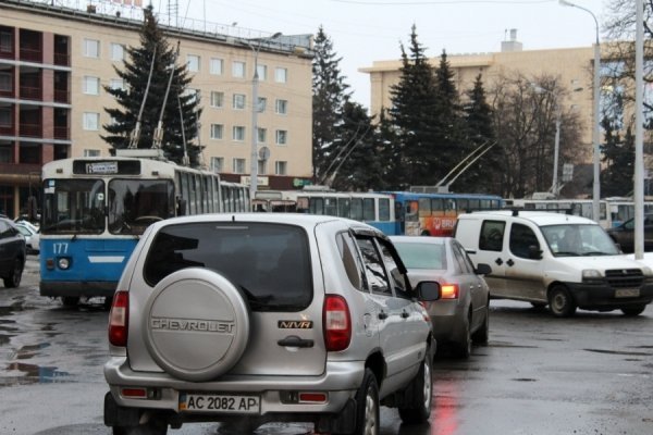 Як у Луцьку стояли тролейбуси. ФОТО. ВІДЕО
