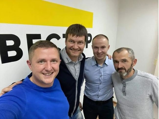 Андрій Разумовський, менеджер ФК “Любарт” Дмитро Пасічник, тренер команди Назар Бугайчук та спортивний директор Сергій Піддубний