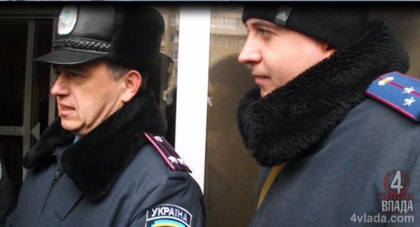 Міліціонери, які перешкоджали професійній діяльності журналістів