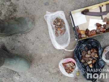 На Волині на місці злочину затримали бурштинокопачів. ФОТО