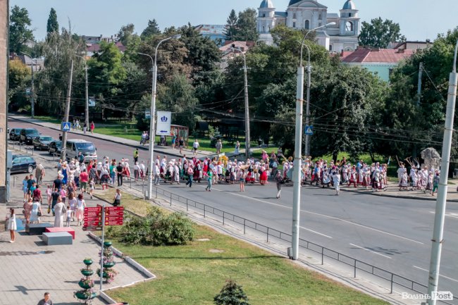 Неймовірні вбрання та іноземні гості: фестиваль «Берегиня» у Луцькому замку. ФОТО