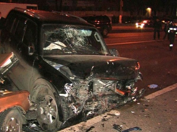 У Дніпропетровську п’яний голова райдержадміністрації в аварії вбив чоловіка. ФОТО. ВІДЕО