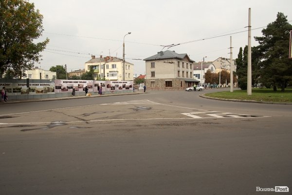 Янукович у Луцьку: центр міста стоїть у заторі. ФОТО