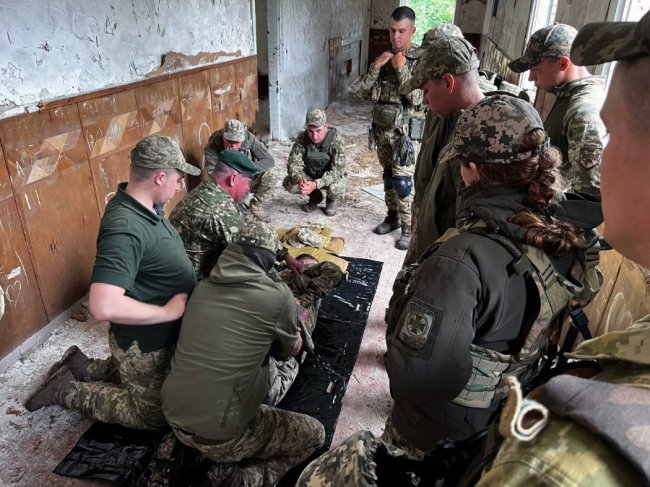 Інструктор зі США тренує прикордонників на Волині. ФОТО