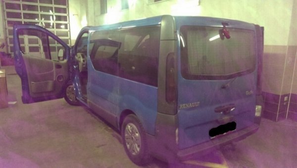 Волинянин позбувся автомобіля через приховані цигарки